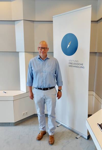 Als Mitglied des Stiftungsrates Preuische Seehandlung
