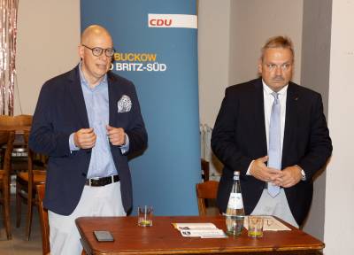 Brgerversammlung mit Staatssekretr Feuerberg