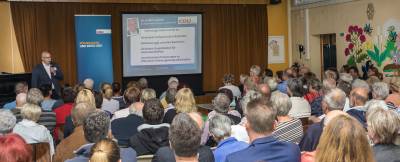 Brgerversammlung in der Aula der Christoph-Ruden-Grundschule 
