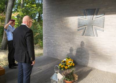 Besuch im Wald der Erinnerung der Bundeswehr